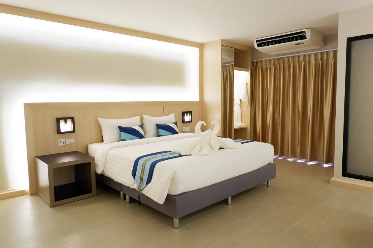 O2 Luxury Hotel Bang Phli Buitenkant foto