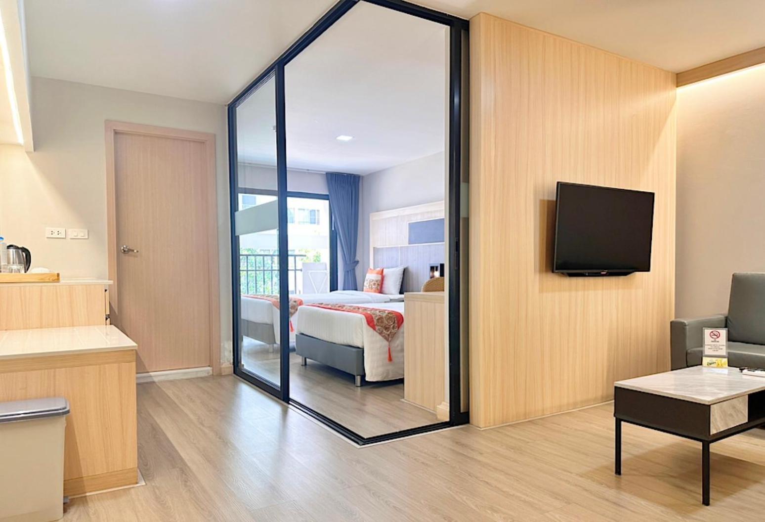 O2 Luxury Hotel Bang Phli Buitenkant foto