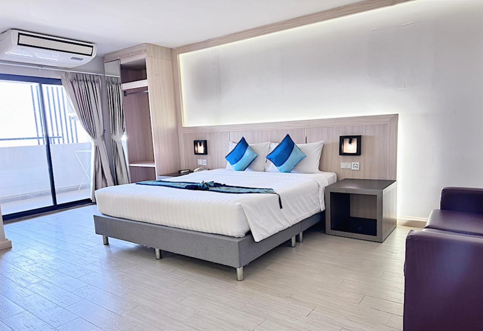 O2 Luxury Hotel Bang Phli Buitenkant foto