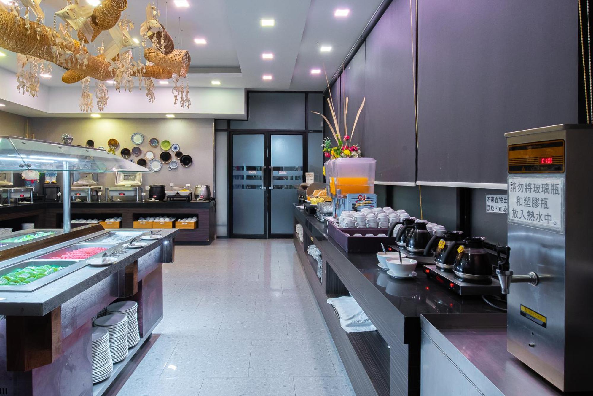 O2 Luxury Hotel Bang Phli Buitenkant foto